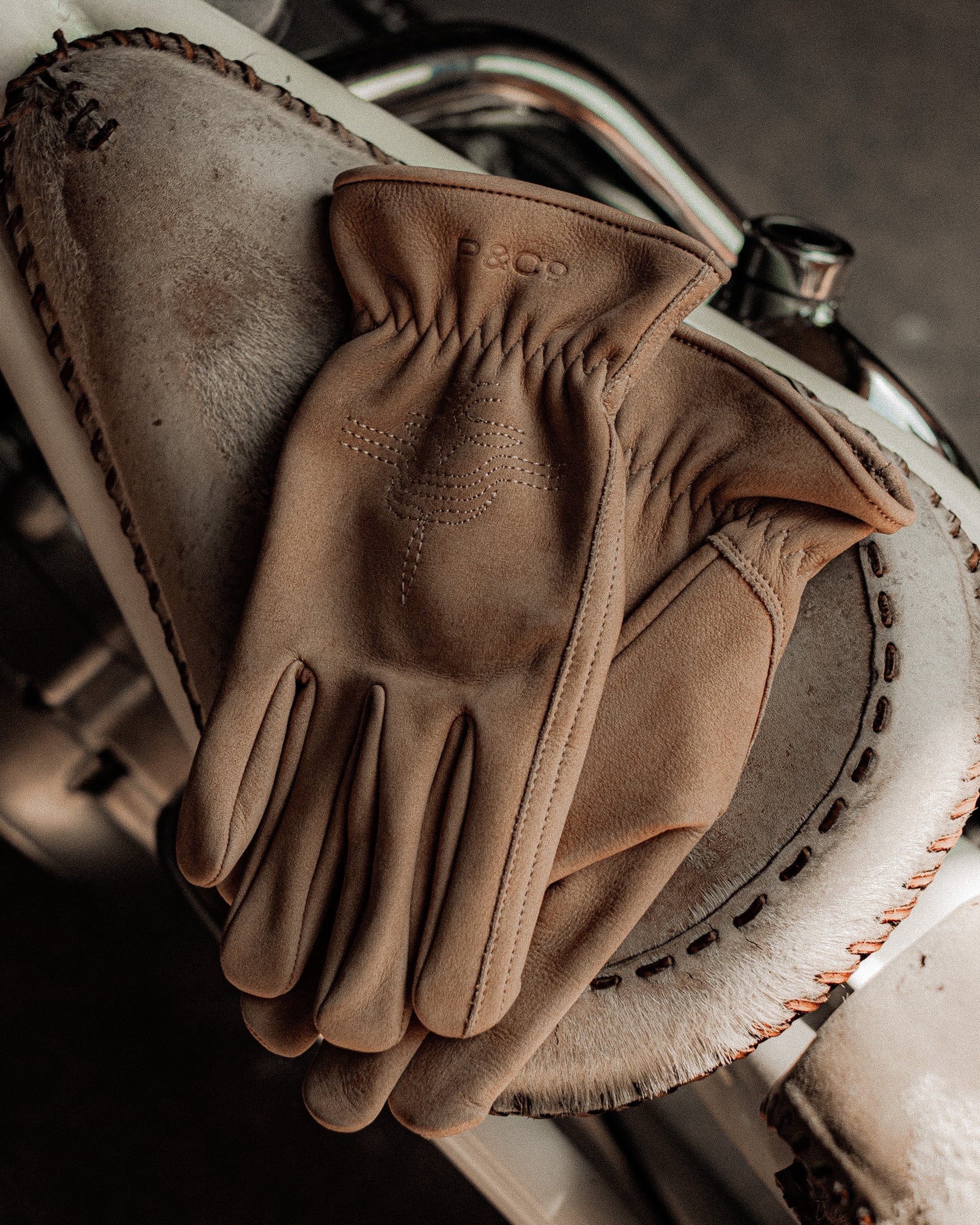 Colter Suede Riding Gloves - Tan - Image 5