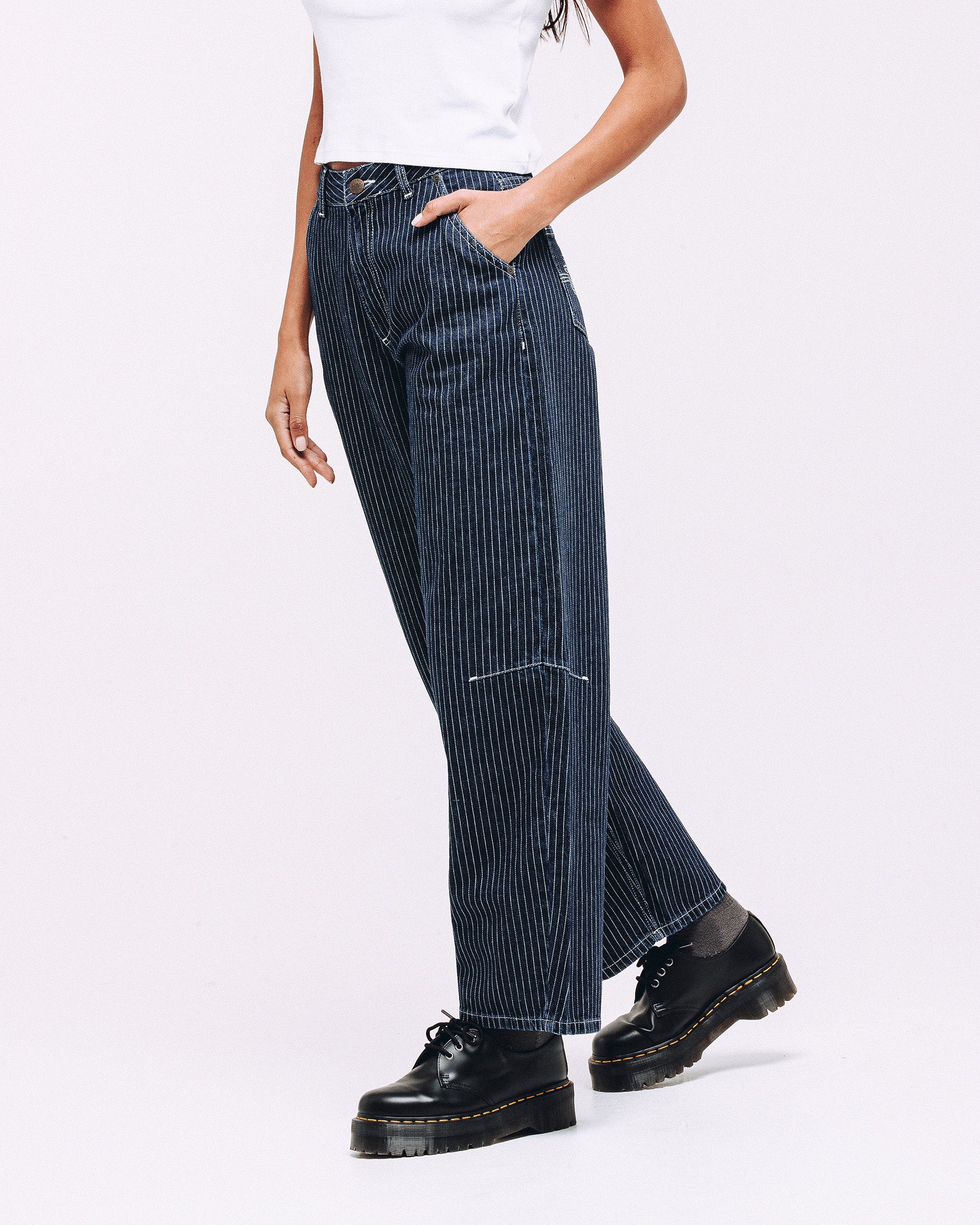 Grace Barrel Leg Jean - Blue Hickory - Image 3