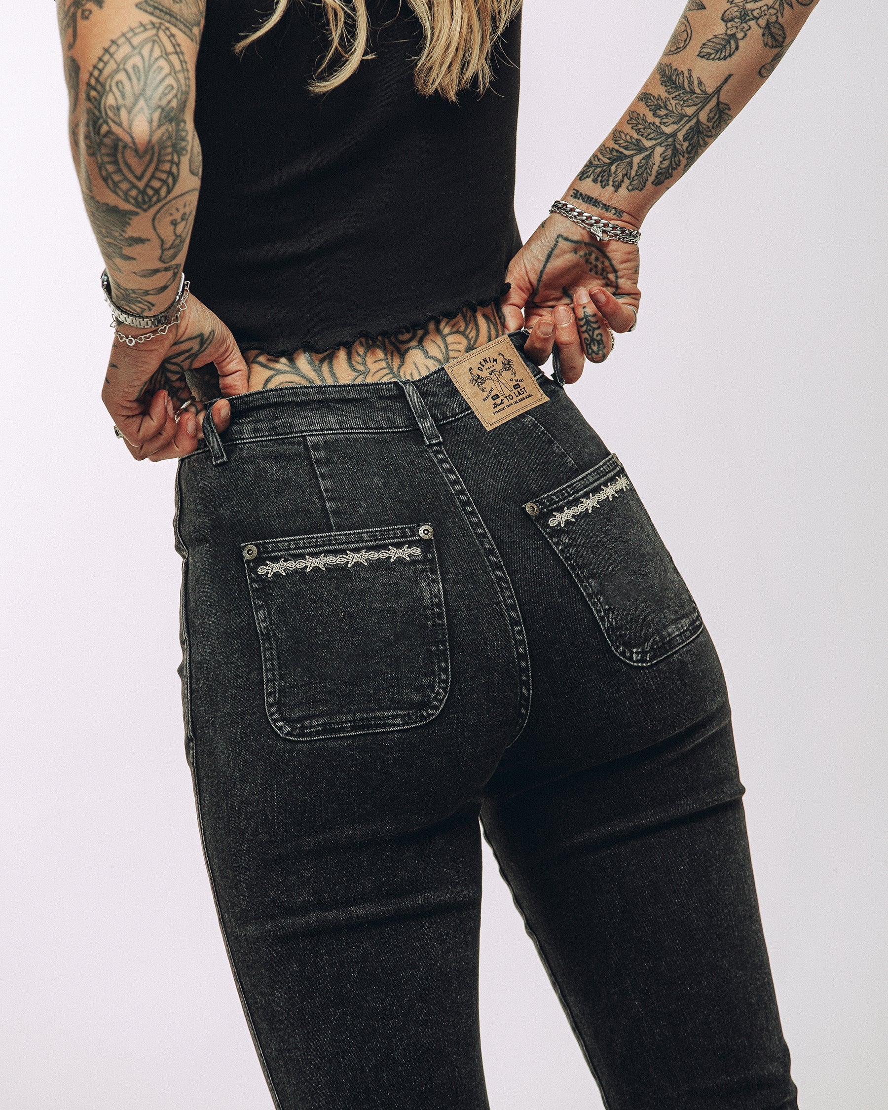 Jett Kickflare Jean - Washed Black - Image 3