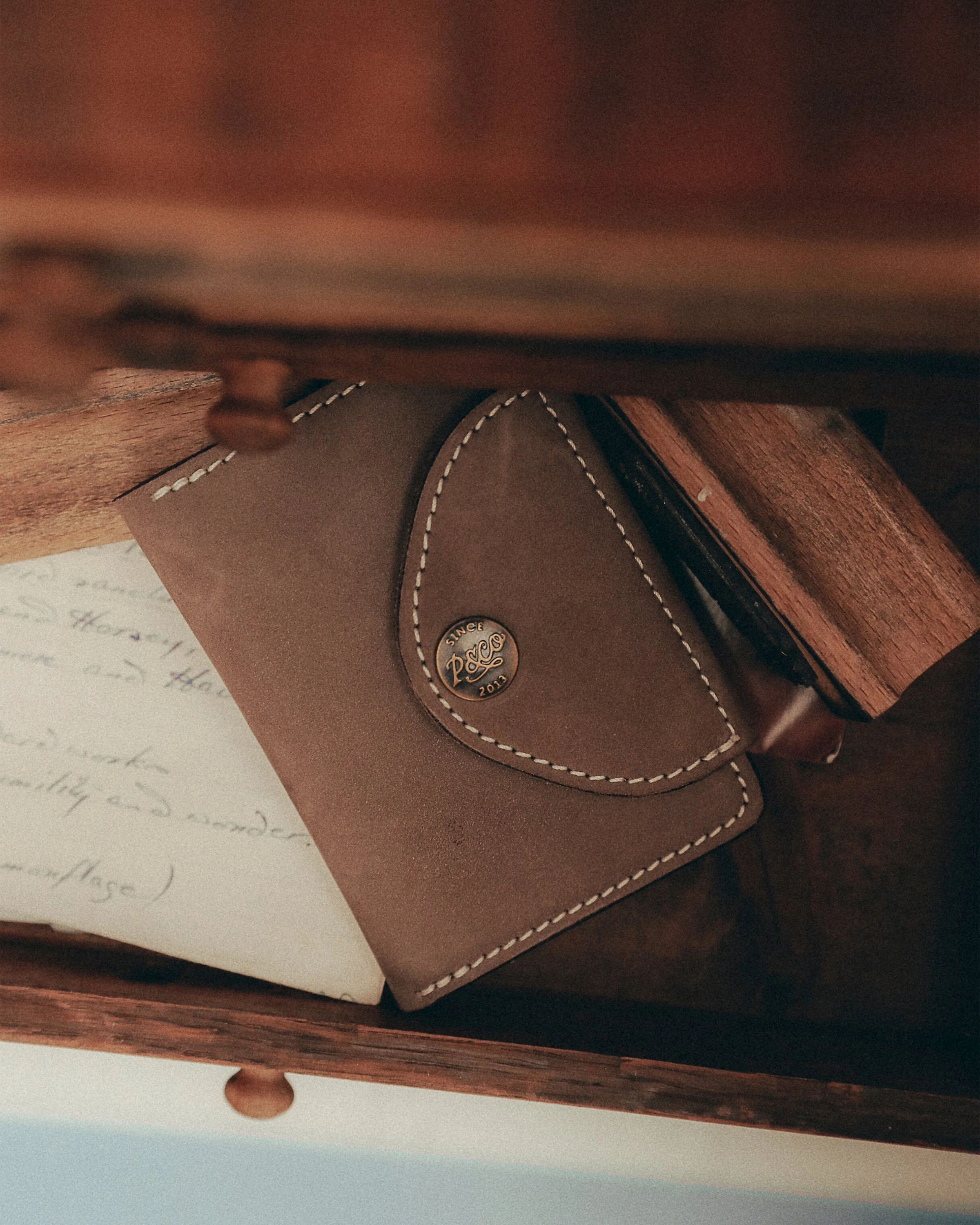 Mesa Nubuck Wallet - Taupe - Image 6