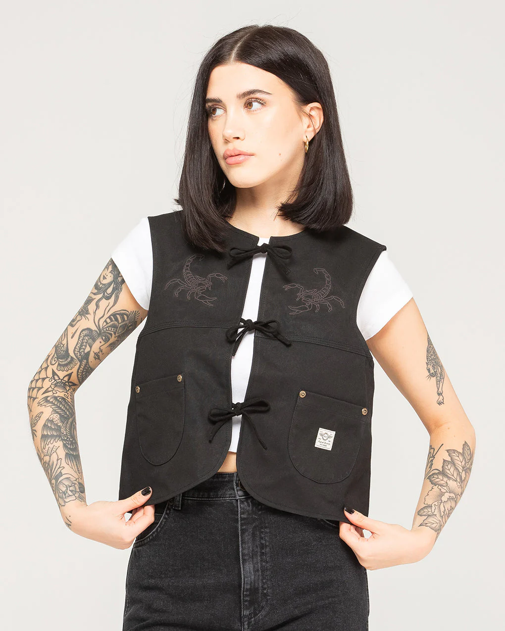 Scorpio Nomad Waxed Vest - Black - Image 3