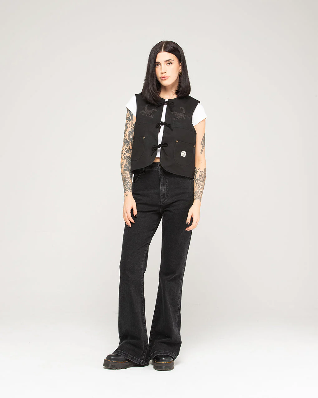Scorpio Nomad Waxed Vest - Black - Image 7