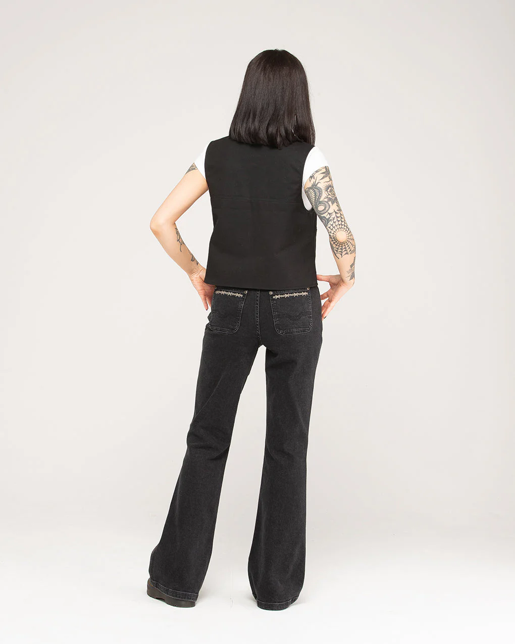 Scorpio Nomad Waxed Vest - Black - Image 8