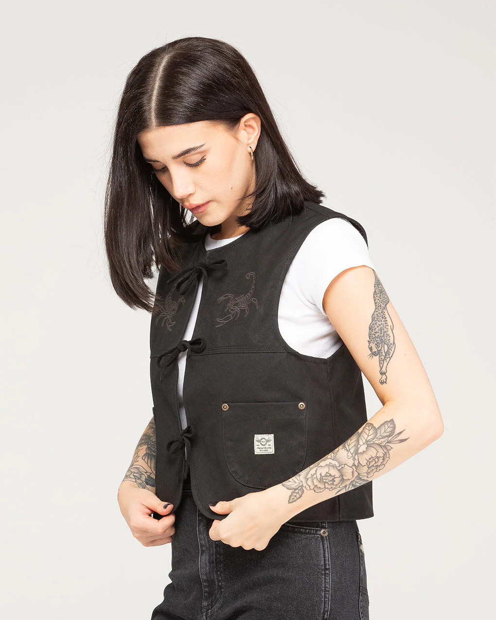 Scorpio Nomad Waxed Vest - Black - Image 9