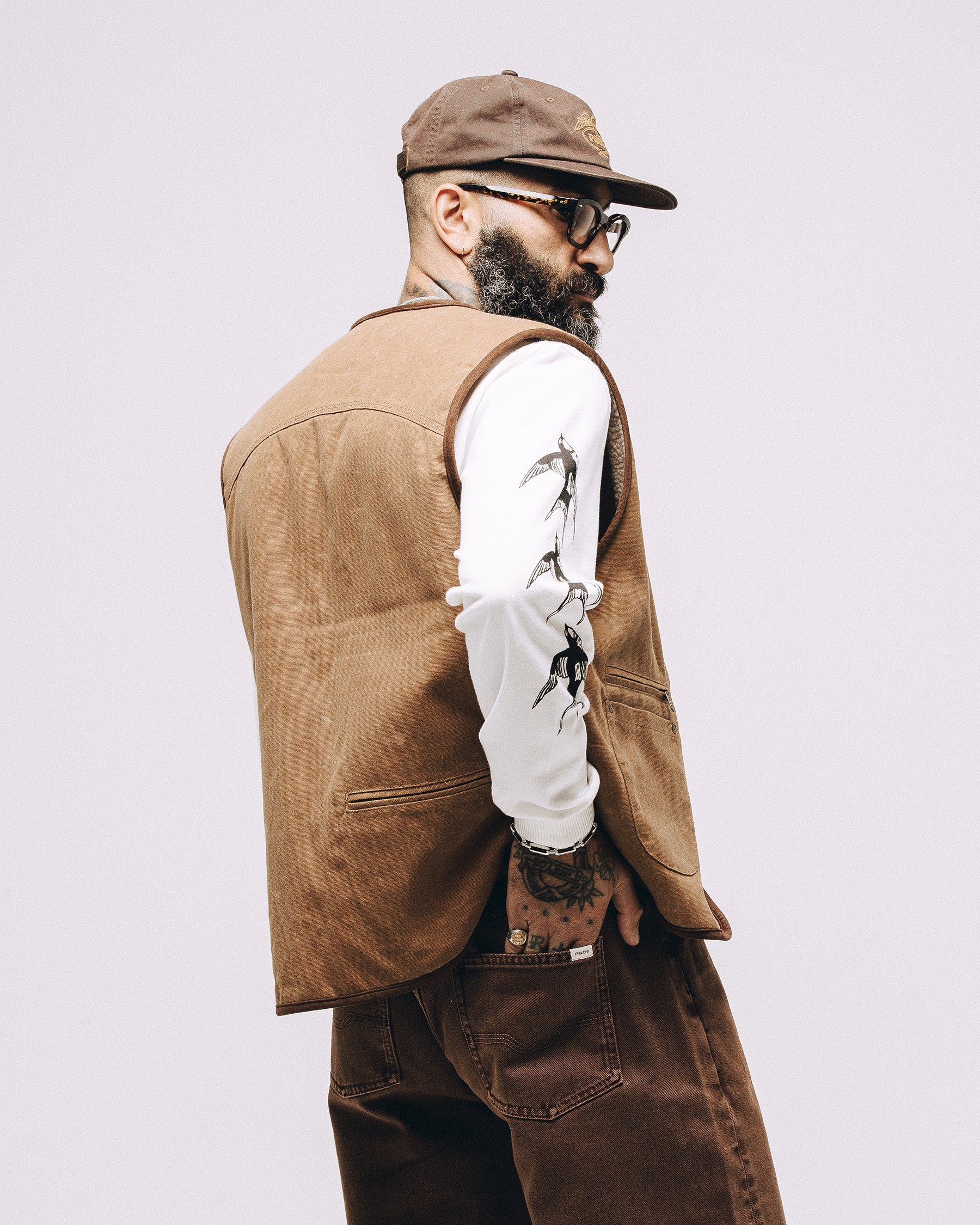 Wayfinder Sherpa Lined Waxed Vest - Tan - Image 4